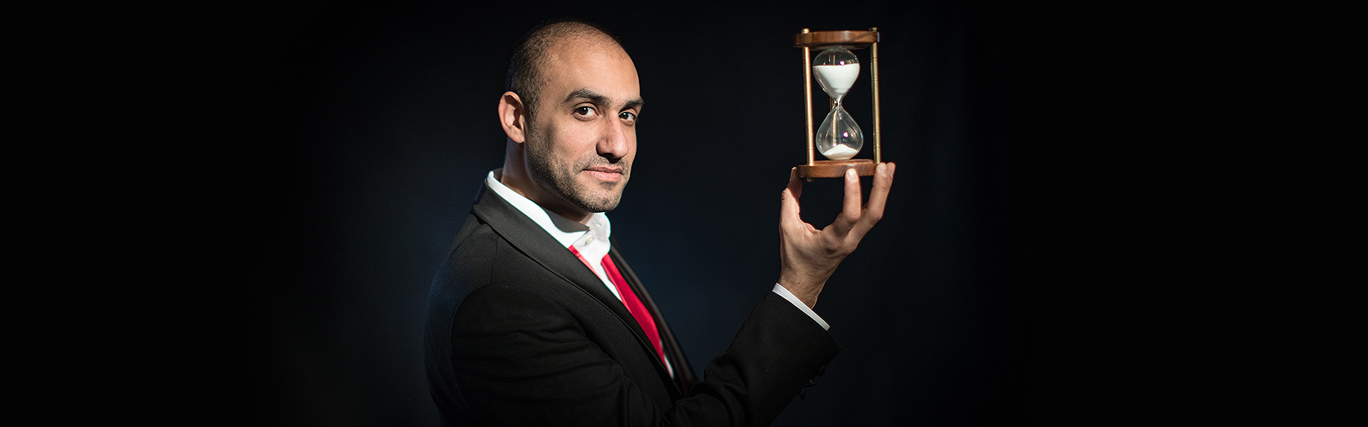 Discover - Mentalist magician Yoan Tanuji